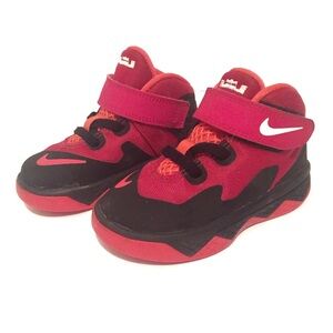 Nike Lebron Soldier 8 VIII Black-White-Red Size 6C